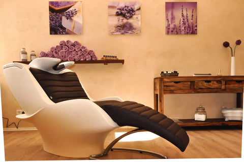 Elevate Your Salon Experience with Luxurious Towels and Towel Warmer