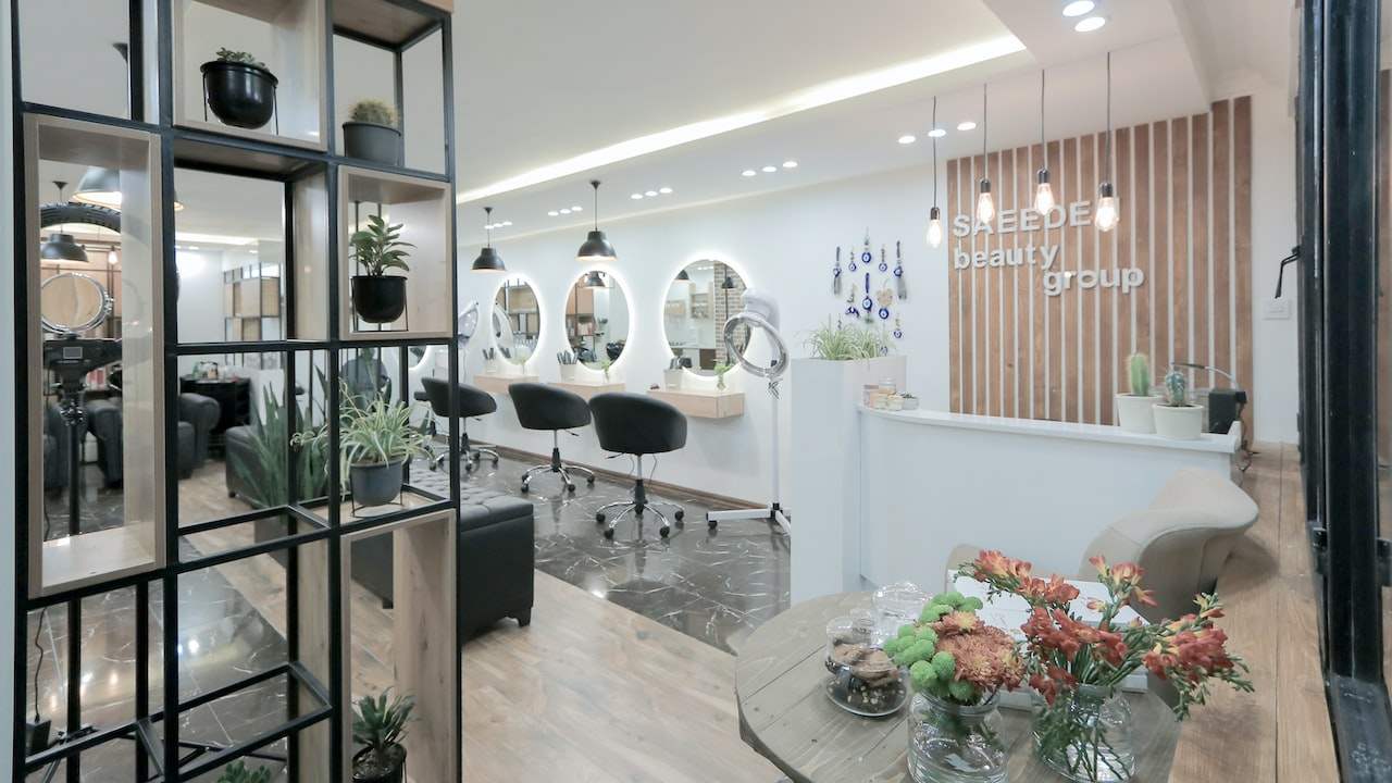 Size of shampoo bed in barber shop