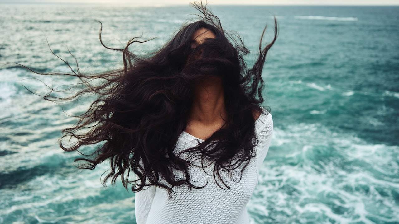 How to make your hair dry faster after washing your hair?