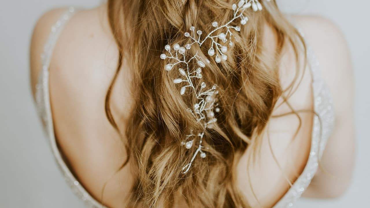 What kind of hairstyle is nice and easy to take care of?