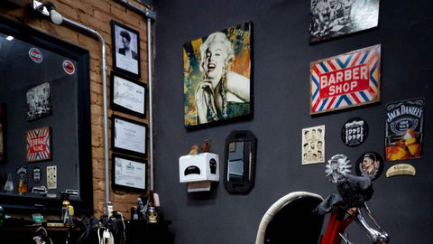Decoration effect picture of barber shop decoration skills of barber shop