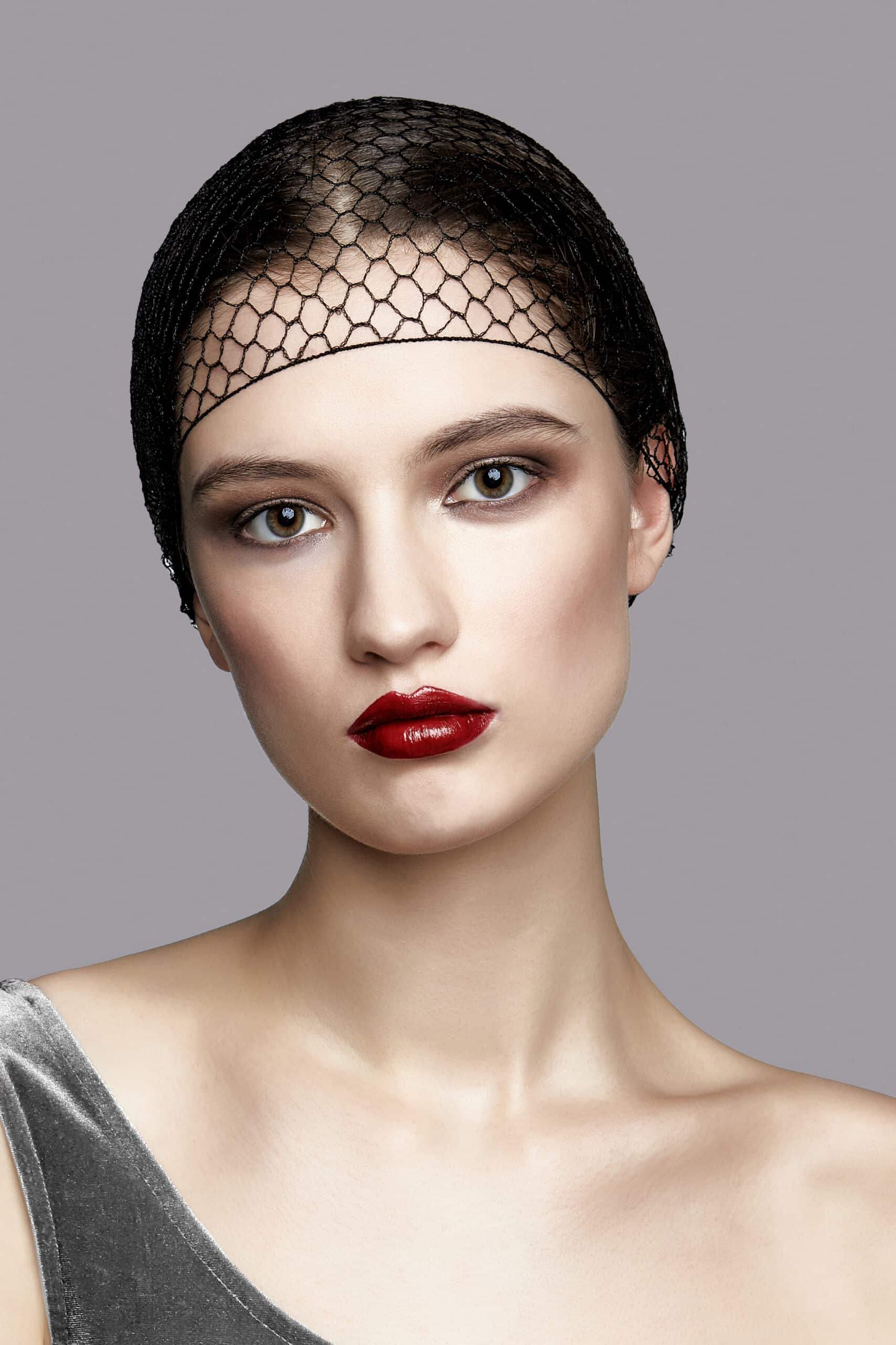 How do hairdressing franchises make money quickly?