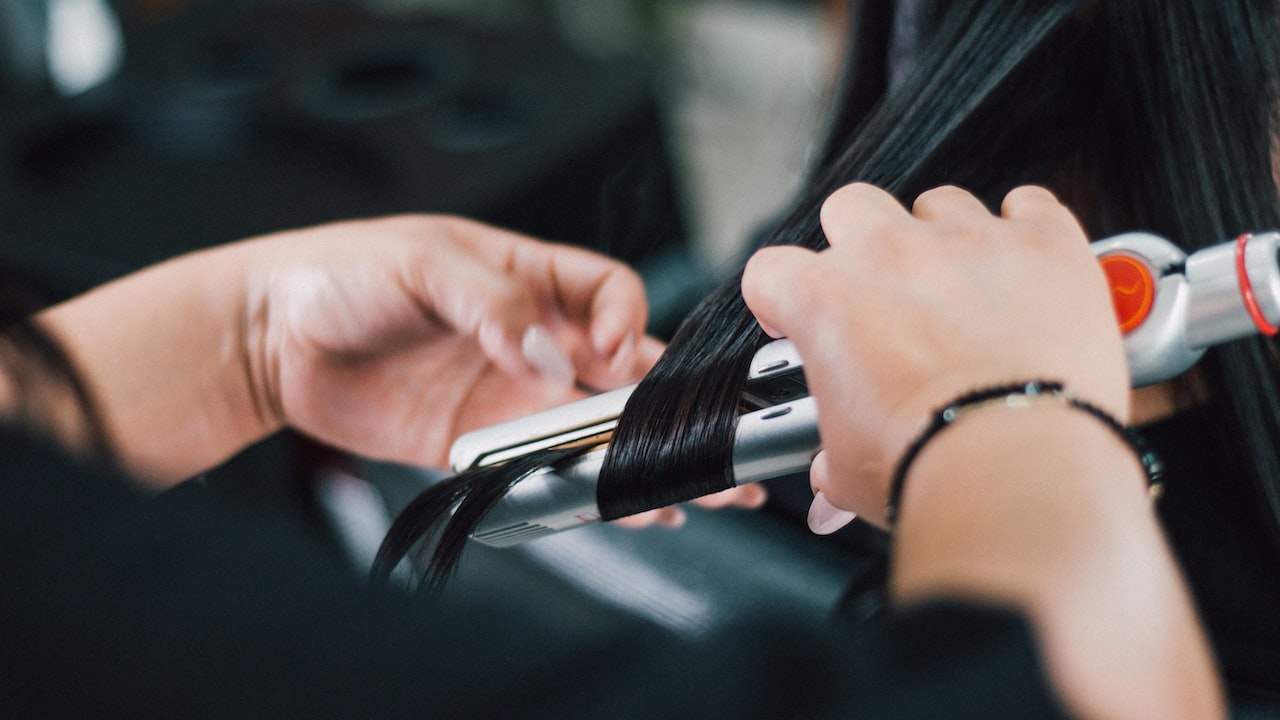 What's a good gift for my boyfriend's birthday? my boyfriend is a brief introduction to the barber.