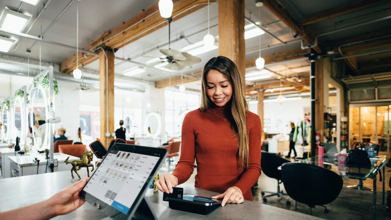 The skills of selecting the location of a hair salon