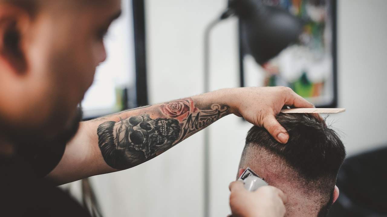 How can I wear a mask with a haircut?