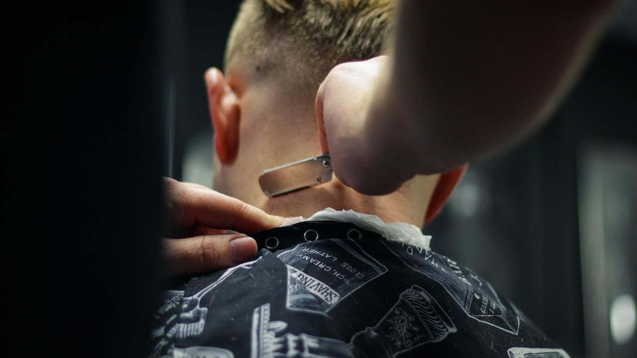 The barber shop is decorated with fengshui.