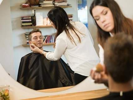 Choosing the Right Salon Equipment and Furniture: A Guide